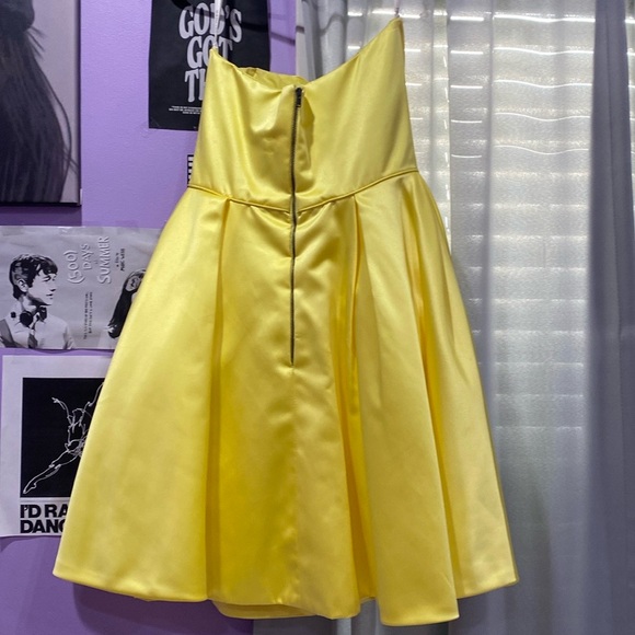 Sherri Hill Dress 4 - Picture 3 of 5